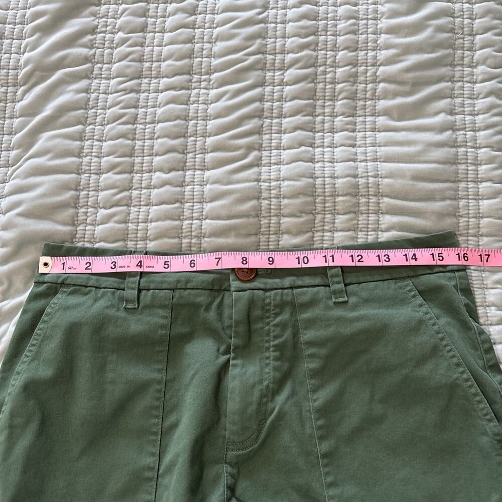 Vineyard Vines 8 Women Shorts Emerald Green EUC Slash Pockets Back Flap Pockets - Picture 9 of 13